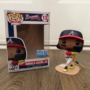 NEW IN BOX SGA 2025 Funko Pop! MLB Atlanta Braves Ronald Acuña Jr. Vinyl Figure